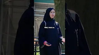 She met her Date in Hijab…