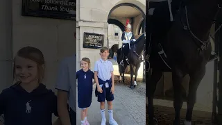 Brother sister fun with Royal Guard Horse #shorts #royalguards #horseguardsparade #london