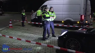 Studenten van de politie hielden een verkeerscontrole in Doetinchem