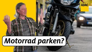 Motorrad parken: Was ist erlaubt? | ADAC | Recht? Logisch!