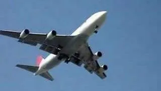 Haneda Airport - 747 Landing 3