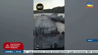 💥 НА РОСІЇ ЗІШТОВХНУЛИСЯ ДВА ТАНКЕРИ: відео катастрофи