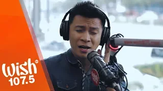 Jek Manuel performs "Ako'y Sa'yo, Ika'y Akin Lamang" LIVE on Wish 107.5 Bus