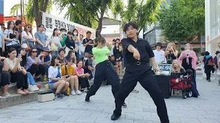 [STREET ARTIST] BLACK MIST. WITH HYUNJIN. HONGDAE BUSKING. 230618.