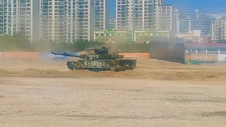 K2 흑표로 자동차 깔아뭉개기! K2 전차 K1A1 기동시범 Dx Korea 2018  Black Panther Korean Main Battle Tank Demonstration