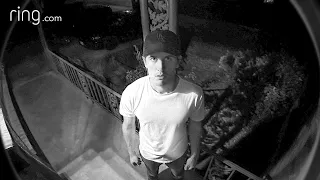 Strange Man Caught on Doorbell