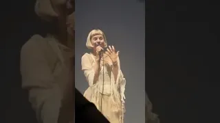Aurora ... doesn't have to sing to be listened to  ( 03.09.2022 Paradiso ,Amsterdam )