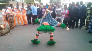 ZAOULI DE MANFLA  A L'AEROPORT  FELIX HOUPHOUET BOIGNY POUR LE RETOUR DE COREE DU NORD