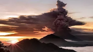 Officials raise alert to highest level amid imminent Bali eruption