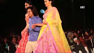 Models sashayed the ramp donning ‘Khadi’ outfits - ANI News