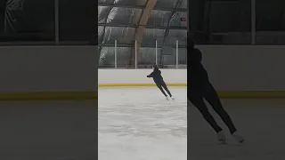 just a double toe. nothing more. #figureskating #jumps #skating #bettereveryday #shorts #training