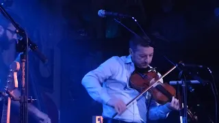 Travelin McCourys w Billy Strings "Streamline Cannonballl"