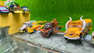 Pixar's: Cars On The Road  |  Lightning McQueen, Tow Mater, Frank, Police McQueen, Jackson Storm