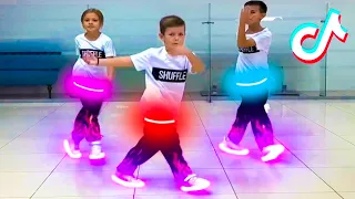 SHUFFLE CHALLENGE 😎⭐️ Who BEST DANCER? 🤔🔥 Neon MODE 😨🔥 TUZELITY SHUFFLE 🔥🔥