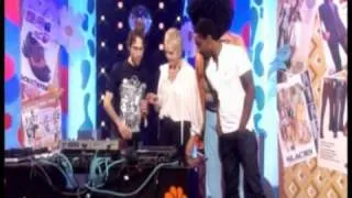 SIMON WEBBE - BEING TAUGHT BEAT BOXING BY BEARDED MAN [LENNY HENRY SHOW 25.06.10].mpg
