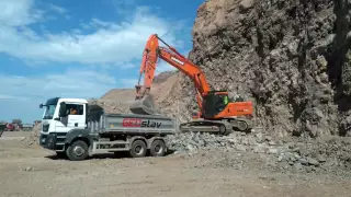Doosan excavator loading NEW Man truck