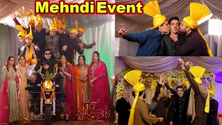 GULREAZ KI MEHNDI | Dulha Ki Dhamaka Entry | Iqra Ne Kiya Dance | Cousin's Ka Dhol Per Bhangra🕺💃