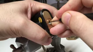 (067) Yale 121/40 Padlock Single Pin Picked