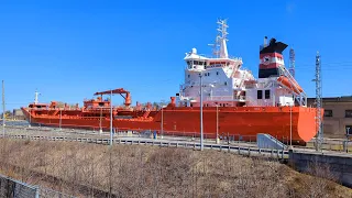 AlgoLuna Downbound at Lock 7 April 07, 2024