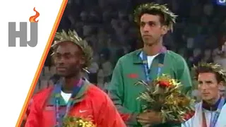 2004 Athènes - Hicham El Gerrouj sur la plus haute marche (1500m)