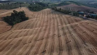 I rotoloni della mietitura video drone 4k