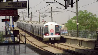 Roller Coaster Delhi  Metro Train rolls down from a gradient