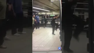 NYC subway kids dancing. 🇺🇸❤️