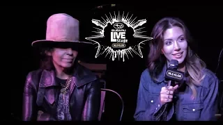 Linda Perry & Dorothy on Jonesy's Jukebox live from the Subaru Live Stage!