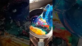 what happened if you melted crayons 🖍coloure😱😵 #shorts #ytshorts #omg #crayons