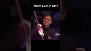 Ronnie Goes In Off !!!