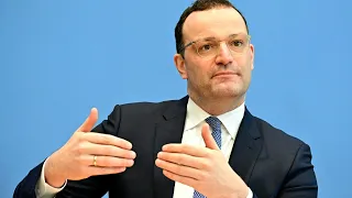 Spahn: "Geimpft, genesen oder gestorben" | AFP