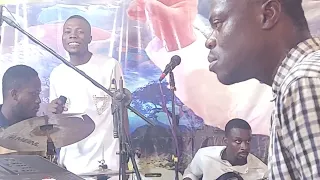 Live Band: Yaw Sarpong hoan na adwendwen da Neso performed by Jerusalem Band