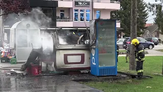 Izgoreo kiosk  na šetalištu u centu Sjenice