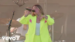 Elle King - Ex's & Oh's (Live from Stagecoach)