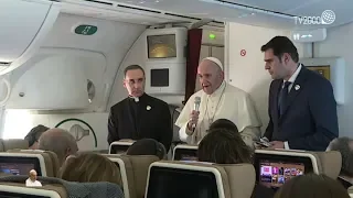 Papa Francesco, la conferenza stampa sul volo di ritorno dagli Emirati Arabi