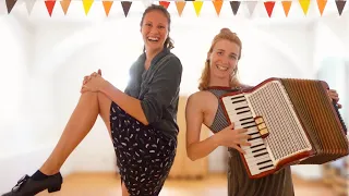 The Banshee/Lark in the Morning - Irish Traditional (Tap Dance Accordion Cover)