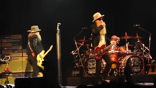 ZZ Top - Toronto - Aug 11, 2018 - Gimmie All Your Lovin', Pearl Necklace, I'm Bad, I'm Nationwide