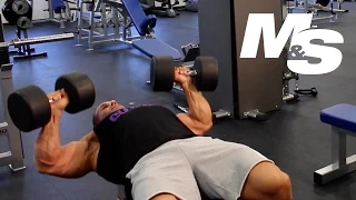 Jay Cutler's Training Tips: Maximum Contraction Dumbbell Bench Press