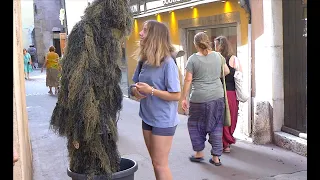 BUSHMAN PRANK FELL DOWN THIS HAPPENED (sorry )