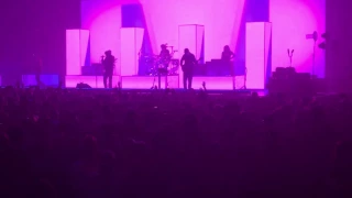 'Somebody Else' - The 1975 LIVE