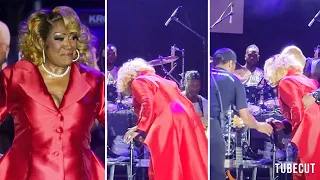 Soul Singer Patti Labell throws up on stage 🤢