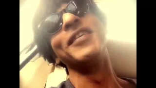 Shah Rukh Khan Singing Chaiyya Chaiyya Video Tweet