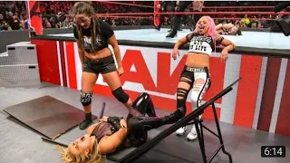 Nia Jax Tamina _ The Riott Squad Attacks Ronda Rousey e Nathalya
