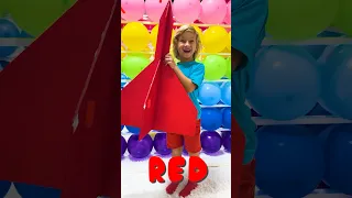 Kids learn colors with balloons