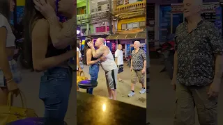 ТРАНС ПРОПУСТИЛ УДАР В ДЕСНУ ))) ПАТТАЙЯ ! LADYBOY !