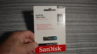 ОНЛАЙН ТРЕЙД.РУ - USB флешка 32Gb Sandisk Ultra Flair blue USB 3.0 (150/25 Mb/s)