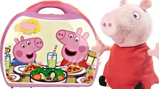 Nat and Essie Playfully Peppa Pig Mini Pizzeria Carry Case