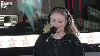 Freya Ridings - Castles (Live on The Chris Evans Breakfast Show with Sky)