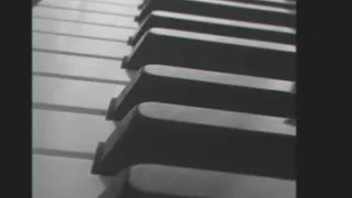 ПОШЛАЯ МОЛЛИ - СУПЕРМАРКЕТ (on the piano)