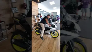 YAMAHA R15 DEU RUIM! 🤣🤣#shorts